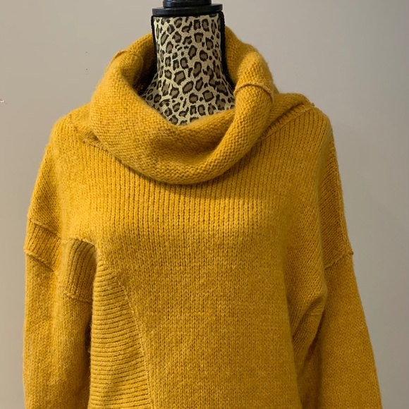 CaraClan Loose Fit Sweater, Size XS. Beautiful Marigold Yellow Colour, Soft Feel - Picture 1 of 11